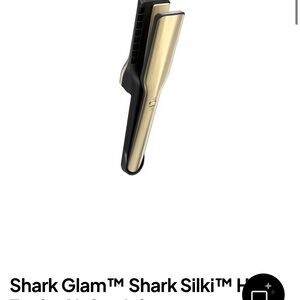 Shark Silki Hair Styler in Gold and Black